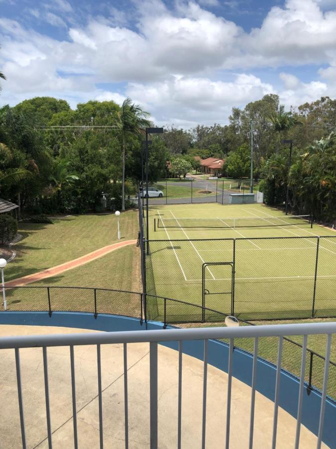 White Crest Apartments Hervey Bay Bagian luar foto