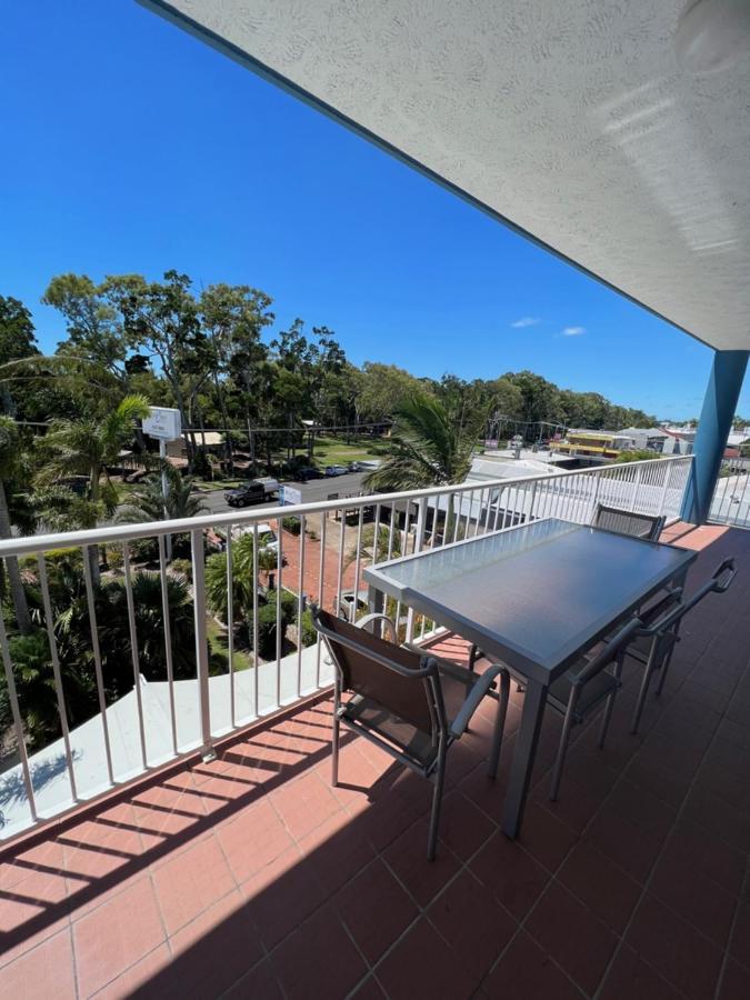 White Crest Apartments Hervey Bay Bagian luar foto