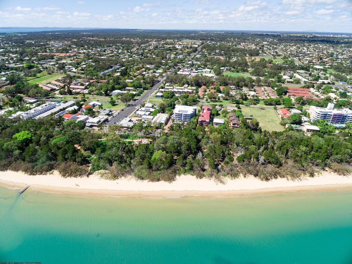 White Crest Apartments Hervey Bay Bagian luar foto
