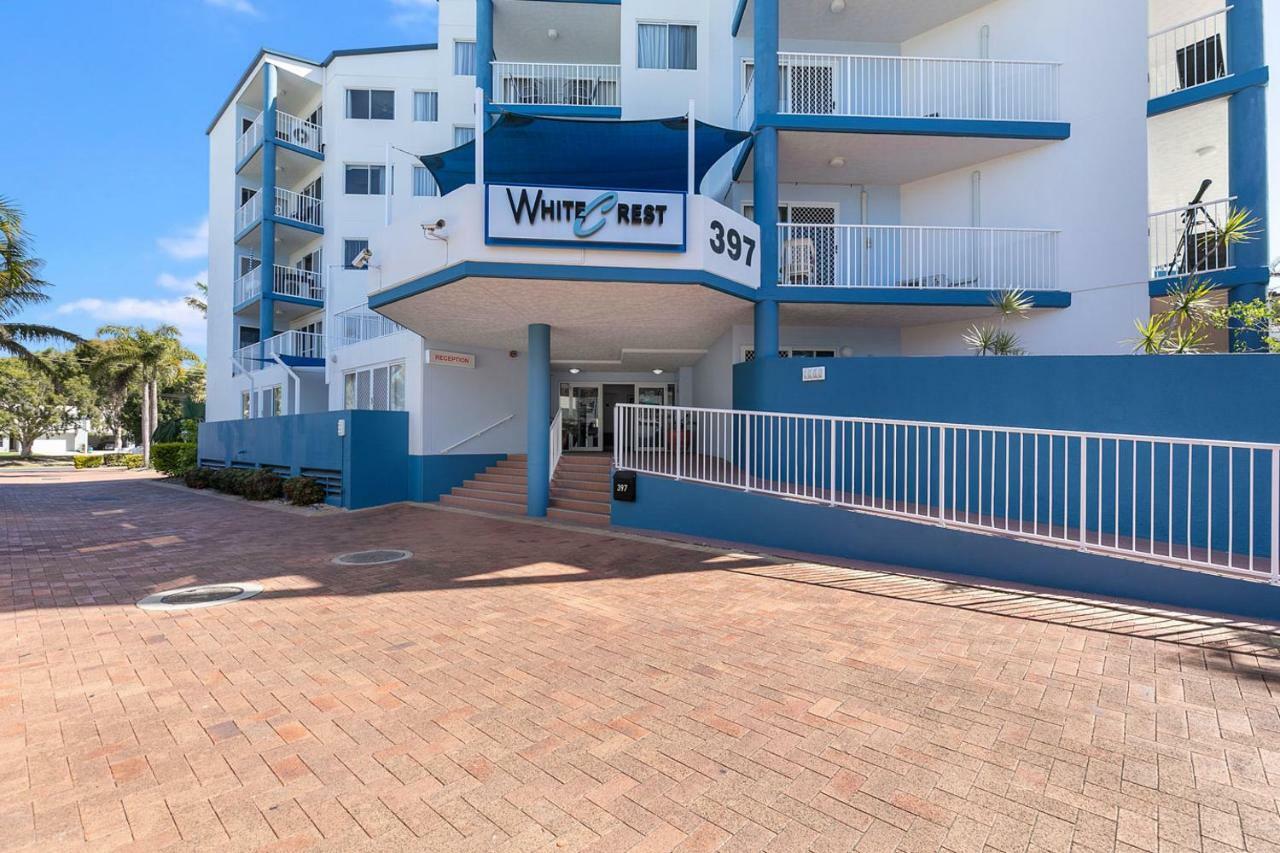 White Crest Apartments Hervey Bay Bagian luar foto