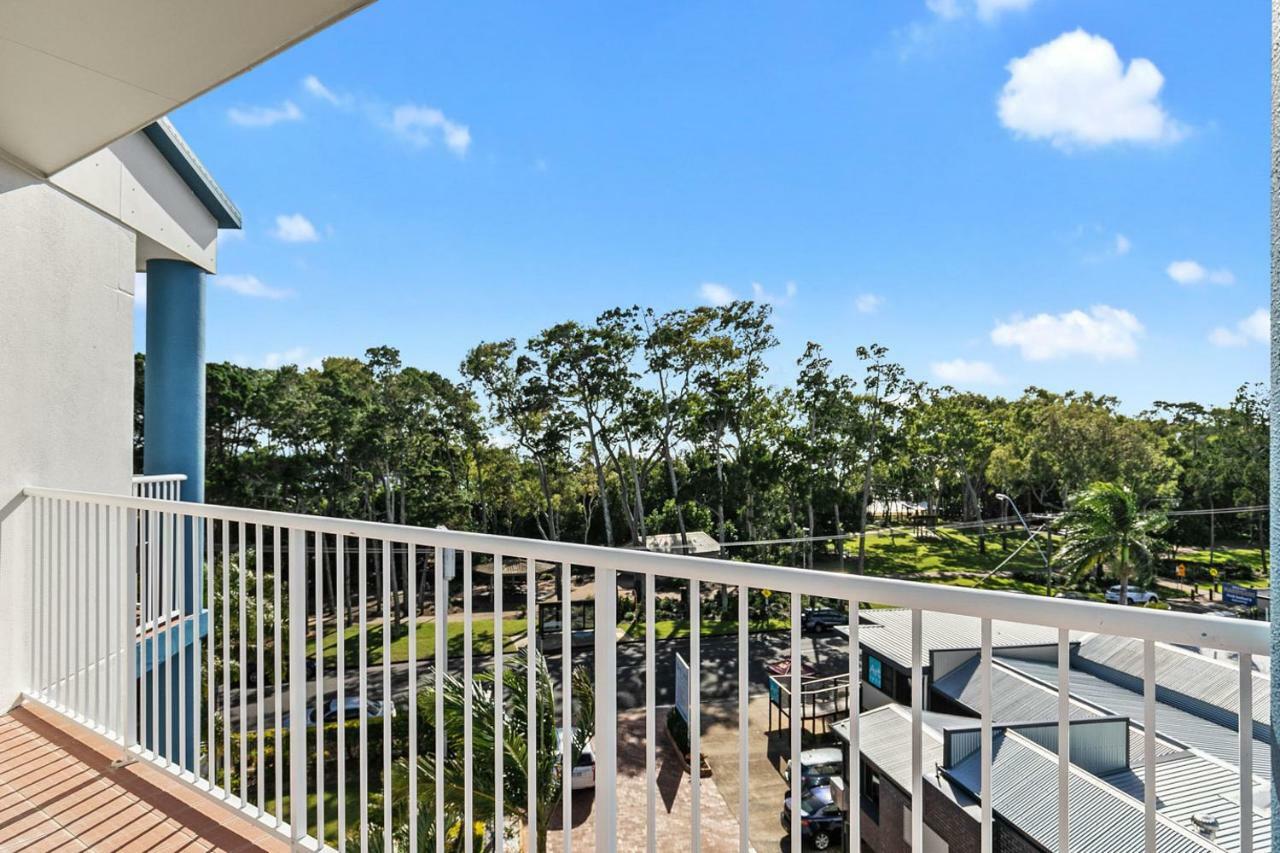 White Crest Apartments Hervey Bay Bagian luar foto