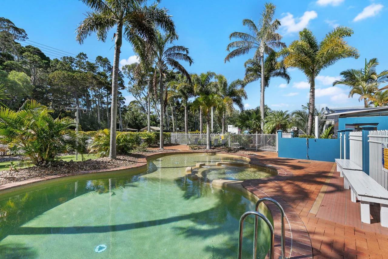 White Crest Apartments Hervey Bay Bagian luar foto